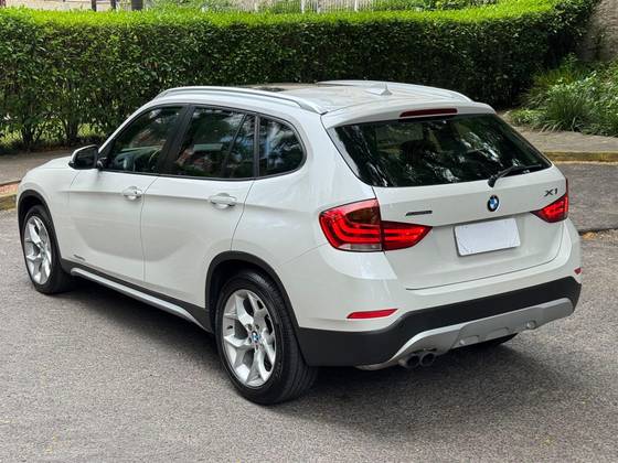 BMW X1 2.0 16V TURBO ACTIVEFLEX SDRIVE20I 4P AUTOMÁTICO